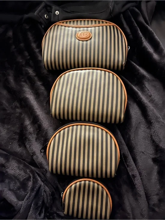 Brand New Allen Edward Bag set of 4