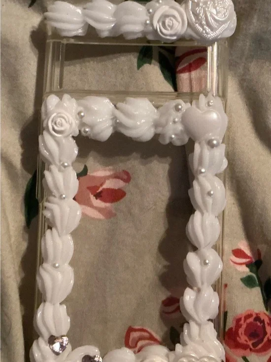 White Decorative Floral Phone Case for Google Pixel