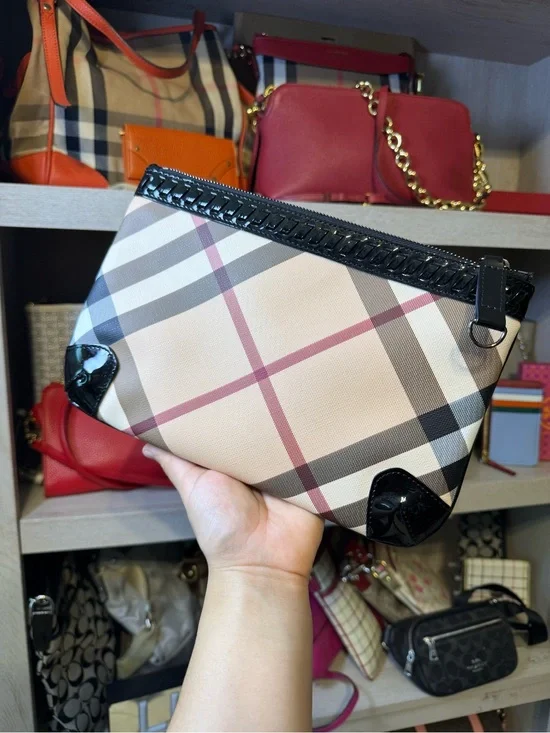 Burberry Novacheck Pouch/ clutch