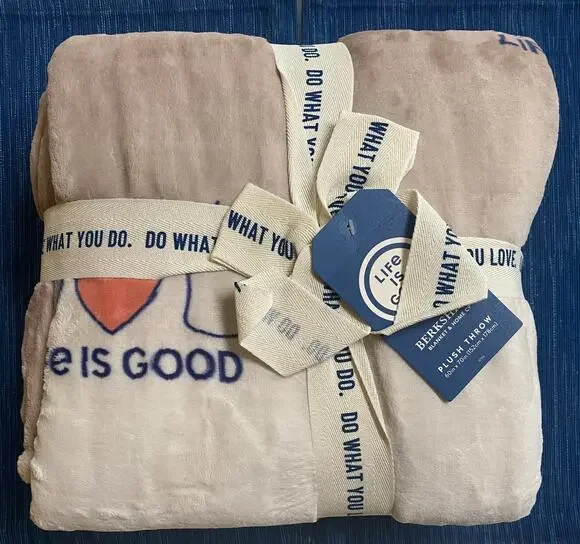 Life Is Good Berkshire Ombre Coffee Plush Throw Blanket 60