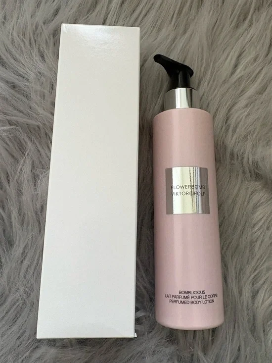Viktor&Rolf Flowerbomb Bomblicious Perfumed Body Lotion – 200 mL / 6.7 fl oz