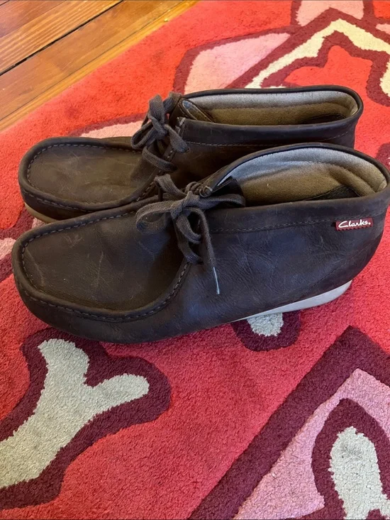 Clarks Men’s Brown Leather Stinson Hi Chukka Boots size 9