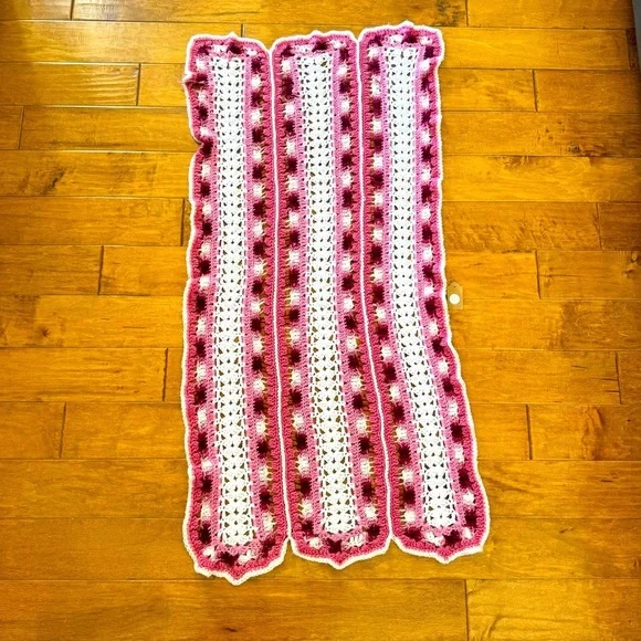Evelyn Swallow Hand Made Crochet Knit Afghan Blanket Throw Pink and White 53x28”