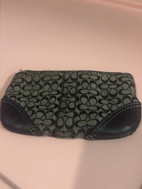 Y2K coin pouch broken zipper