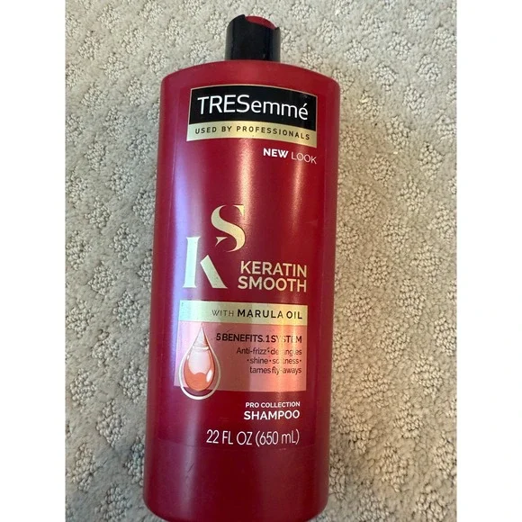 TRESemmé Keratin Smooth Shampoo with Marula Oil 22 fl oz NEW LOOK‎