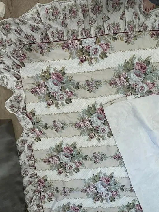 Cottagecore Floral Ruffled Bedspread King Cabbage Rose Shabby Chic