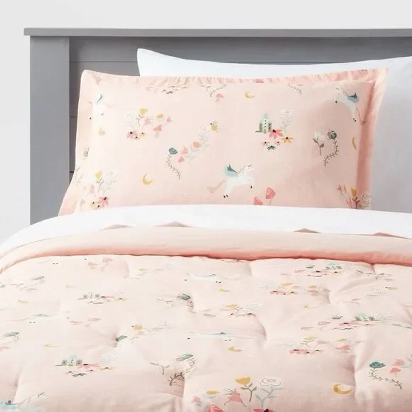 Pillowfort Pegasus Kids Comforter Set Full Queen 3-Piece Percale Bedding