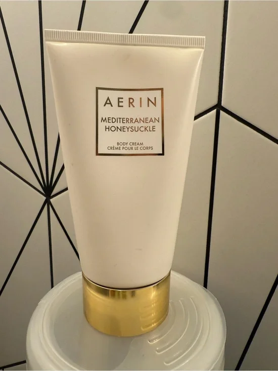 ✨ AERIN Mediterranean Honeysuckle Body Cream ✨