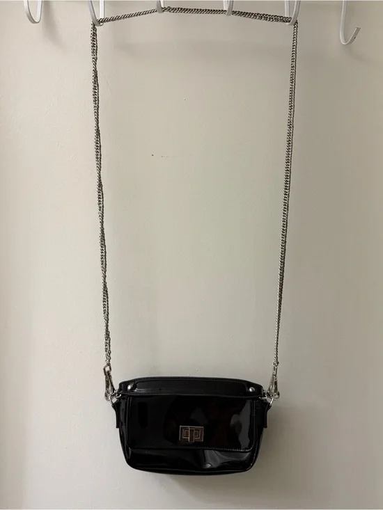 Steve Madden Black Patent Crossbody with Silver Chain