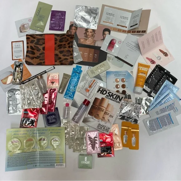Ipsy cosmetic bag with samples