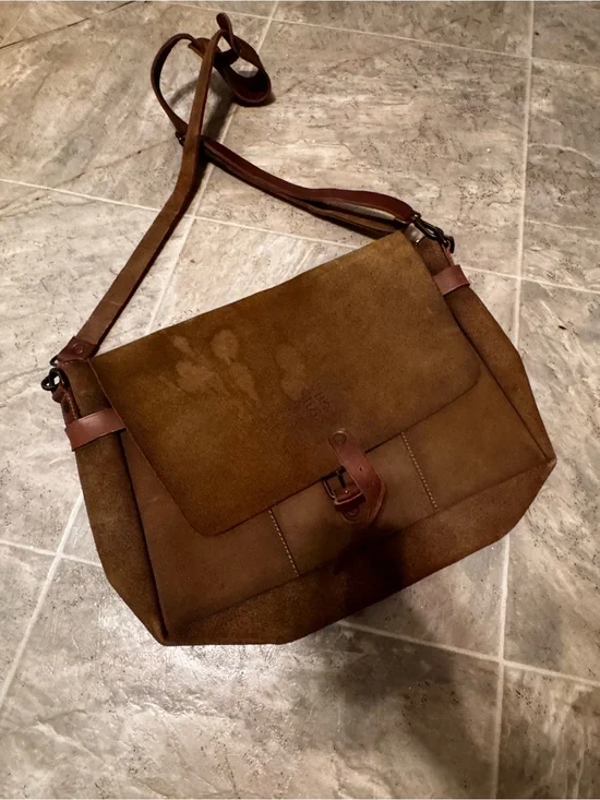 STS RANCHWEAR Classic Brown leather Crossbody Messenger Bag