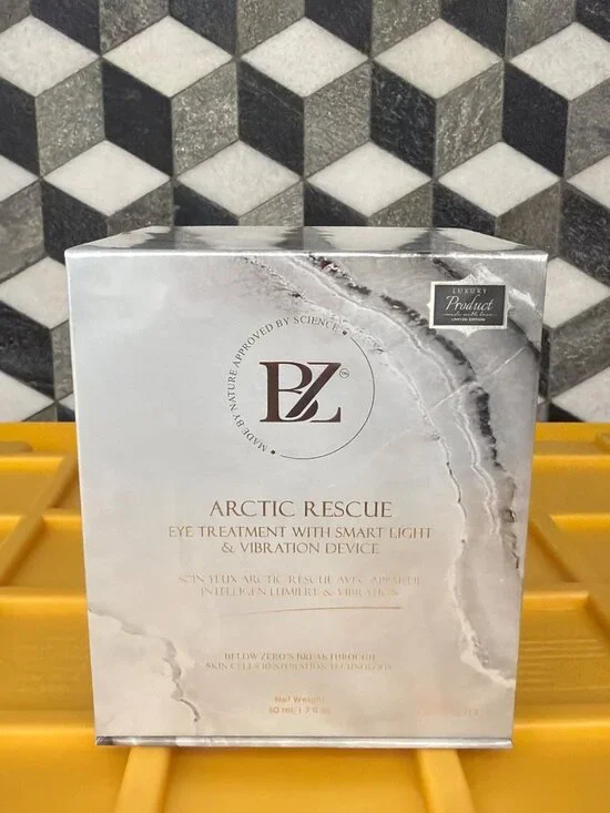 Below Zero Arctic Rescue Eye Treatment With Smart Light & Vibration Device