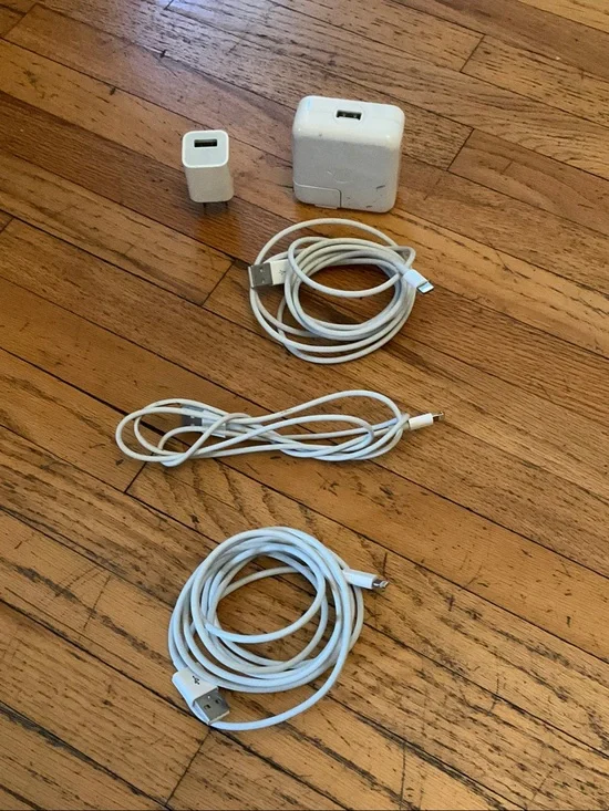Apple White USB Charging Cables and Wall Adapters Kit