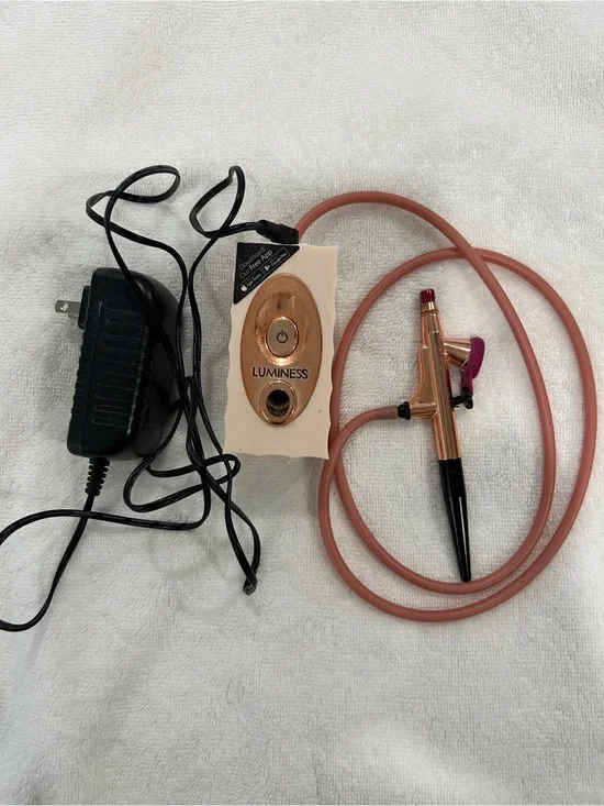 Luminess Rose Gold Airbrush Kit with Pink Tubing and Black Adapter and makeup!