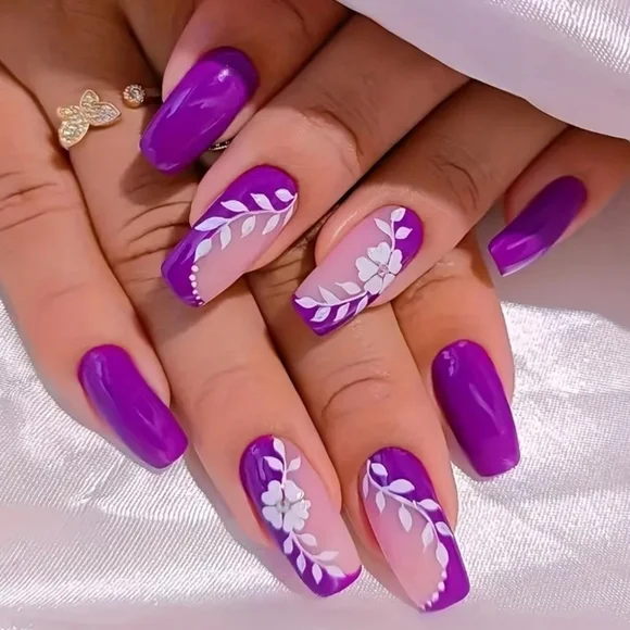 24 Pieces Fake Press On Nails