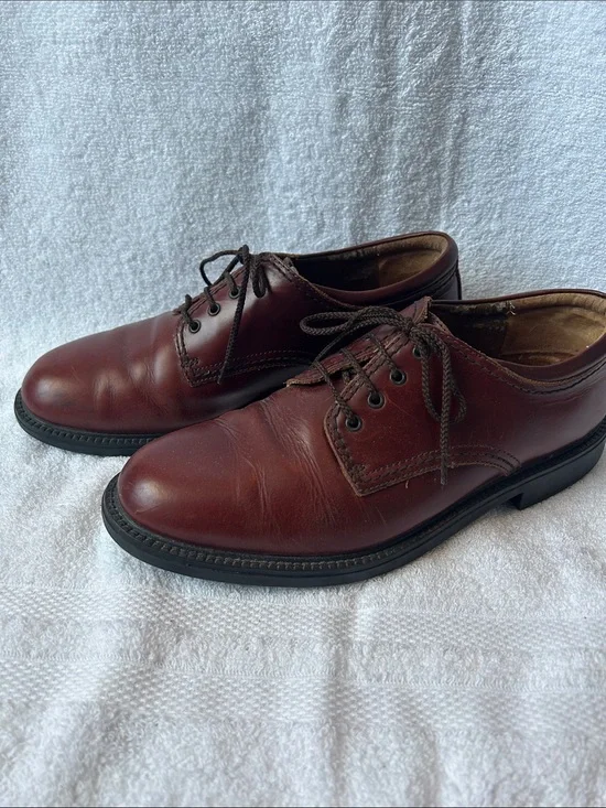 Dockers Men's Burgundy Leather Lace-Up Oxfords
