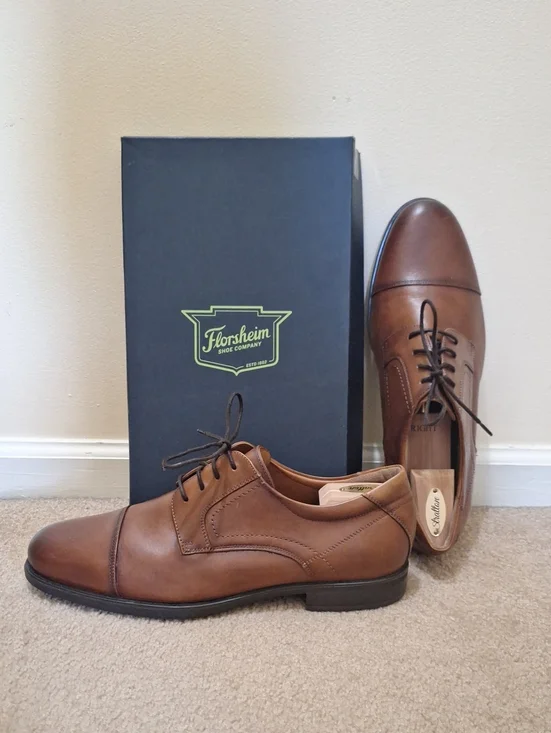 Florsheim Men's Tan Brown Leather Cap-Toe Derby Shoes w/Stratton Cedar Shoe Tree