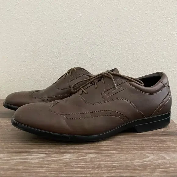 Rockport Dustyn Wingtip Leather Dress Shoes Adiprene Soles‎ Size 9 Brown