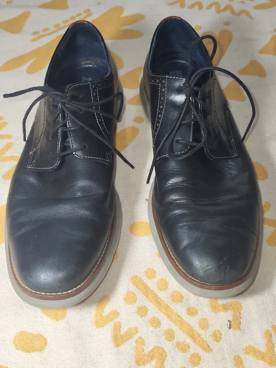 Johnston & Murphy Black Leather Derby Shoes with Brown Welt