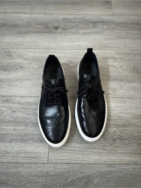 Cole Haan Men's Black Leather Wingtip Sneakers with White Sole size 12m