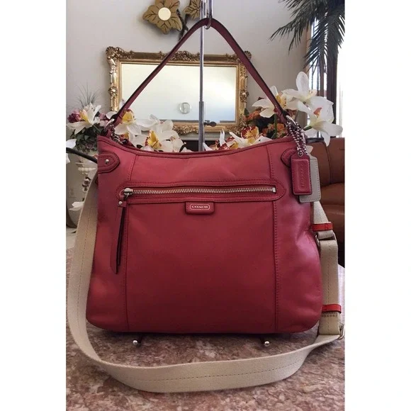 Coach Daisy Leather Convertible Hobo Shoulder Bag F23937 EUC RARE‎ MSRP $350