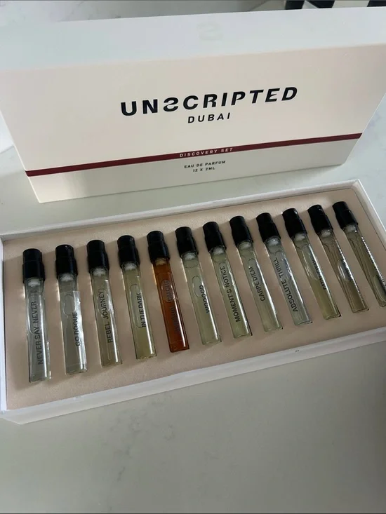Unscripted Dubai discovery set