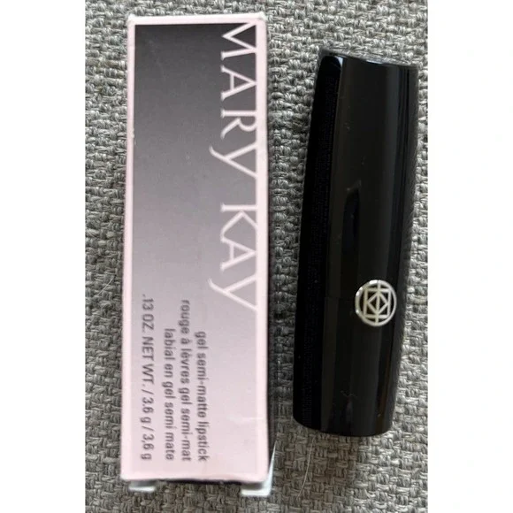 New Mary Kay Gel Semi-Matte Lipstick Berry Couture Pink Red Shimmer Makeup