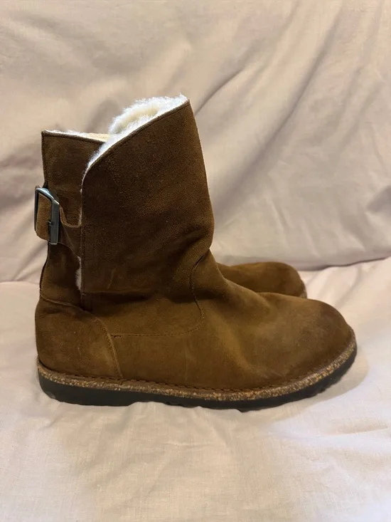 Birkenstock Uppsala Shearling Pull On Boots size 43 Brown