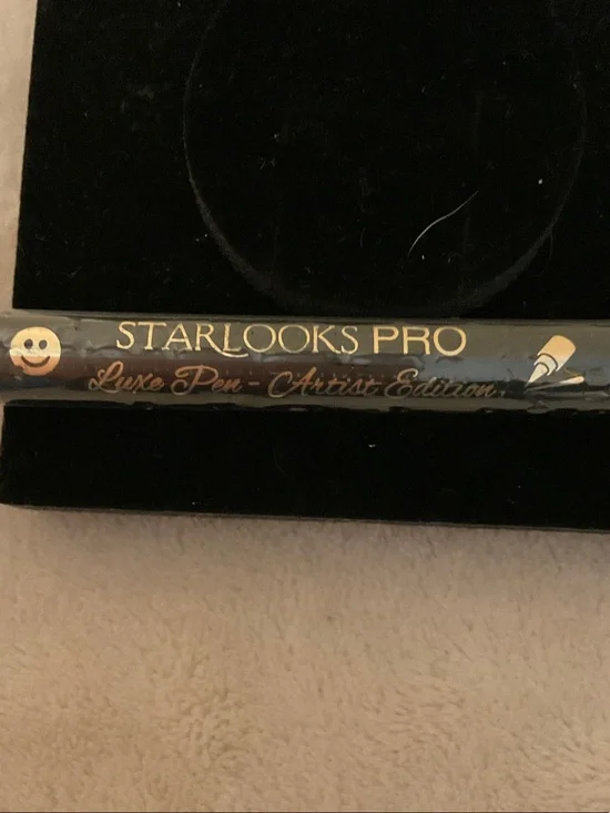 Luxe Pen Artist Edition Eyeliner — Black
