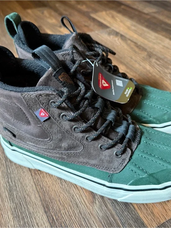 Vans Men’s High-Top Sneakers in Green and Brown
