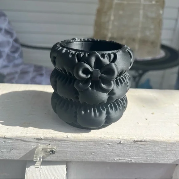 Cute Bow Makeup Brush Holder 3D Printed Desk Organizer | Aesthetic Vanity Cup 4”