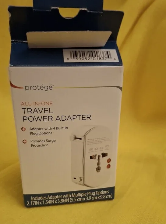 Protégé All-in-One Travel Power Adapter in White