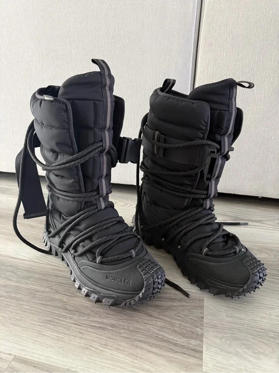 Moncler Black Quilted Lace-Up Men's Snow Boots