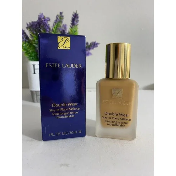 Estee Lauder Double Wear Stay-in-Place Foundation 4W3 Henna
