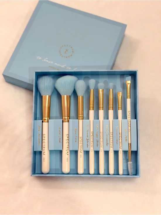 Spectrum Lux Makeup Brushes Blue Brush Set to have and to hold for bridal