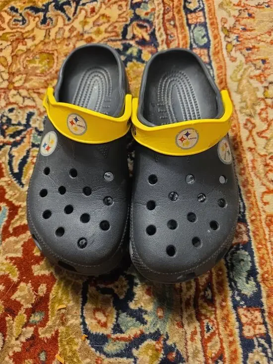 Crocs Pittsburgh Steelers Unisex Size M8-9 W10-11