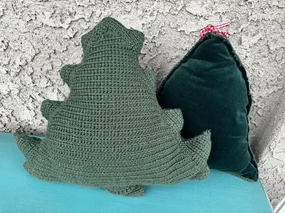 Handmade Tree Shaped Throw Pillow Set: Green Holiday Home Decor
