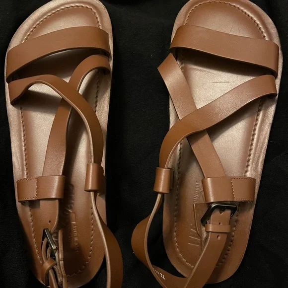 Salvatore Ferragamo   Brown Calfskin Leather Mens Sandals Sixe 10‎