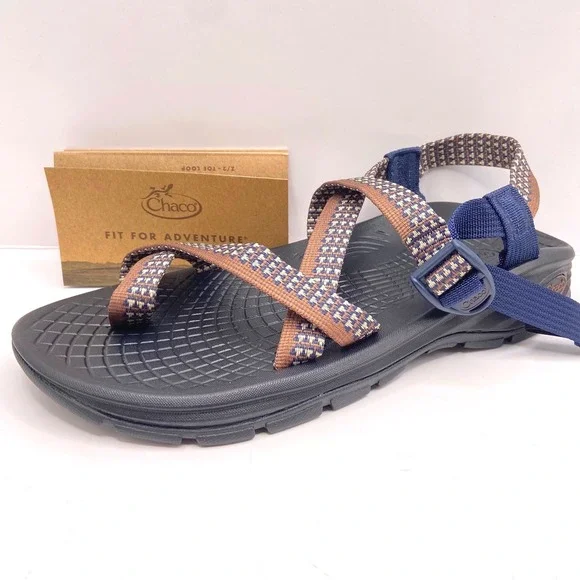 Chaco Men Z/Volv 2 Sandals 10 NWOB Traction Pinecone Strappy Hiking J106583