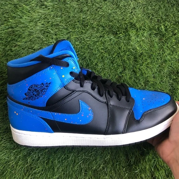 Jordan 1 Mid‎ Royal Paint Splatter Men’s Size: 12 Very clean.