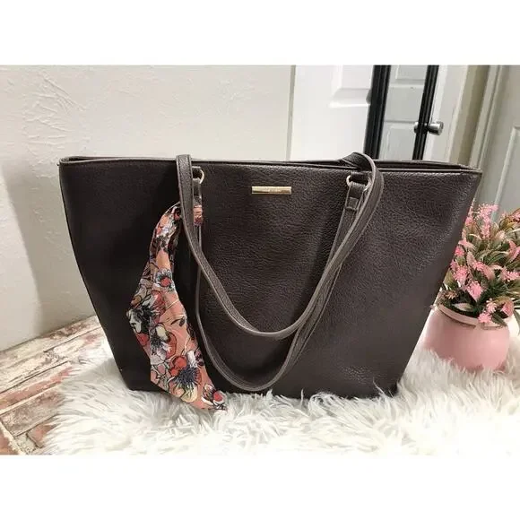 ANNE KLEIN WOMEN'S BROWN PEBBLE LEATHER TOTE GOLD SCARF HARWARE SIZE 18