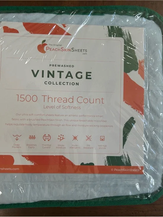 Vintage Collection Pale Green Twin Sheet Set
