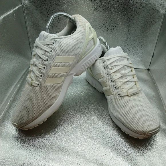 Adidas Cream and White   Torsion Sneakers Men's Size 8