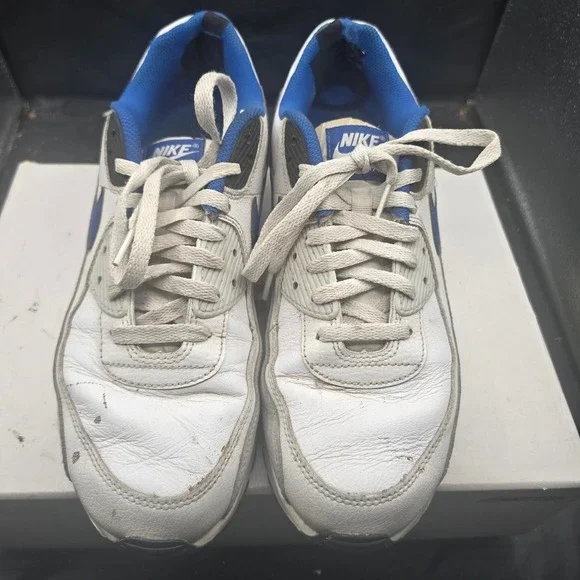 Nike Air Max 90 trainers in white and blue #sneakers  white, blue accents‎