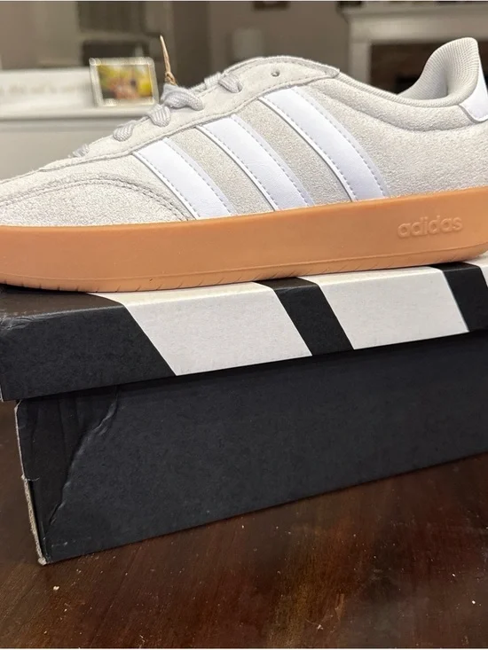 adidas Men's Light Gray and Gum Low-Top Sneakers
