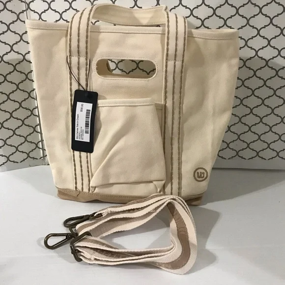 NWT Wantable Canvas Tote Bag in Cream with Removable Strap