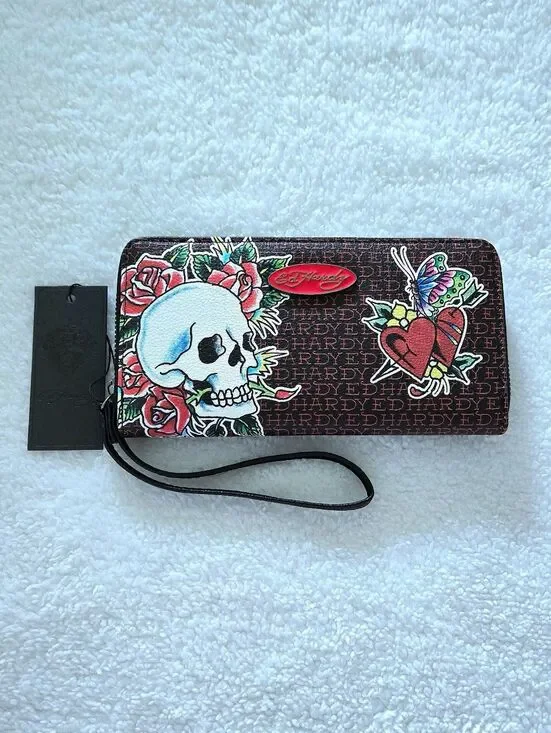 Ed Hardy Skulls💀, Roses🌹 and Hearts❤️ Wallet  - NWT