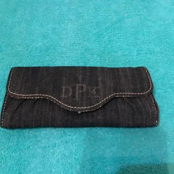 Thirty One Wallet