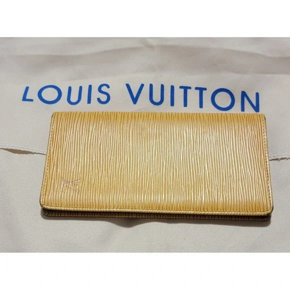 Louis Vuitton Yellow Epi Leather Yen Long Wallet‎ Purple Interior Made in Spain
