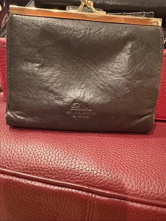 Buxom Black Leather Kiss-Lock Coin Purse with Gold Frame